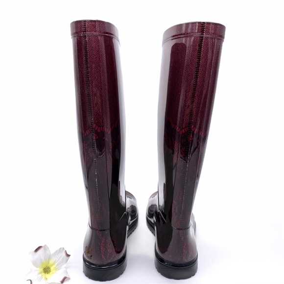 NWOT Valentino Garavani Lace Print Rubber Rain Boots RARE , 37 - Picture 4 of 14